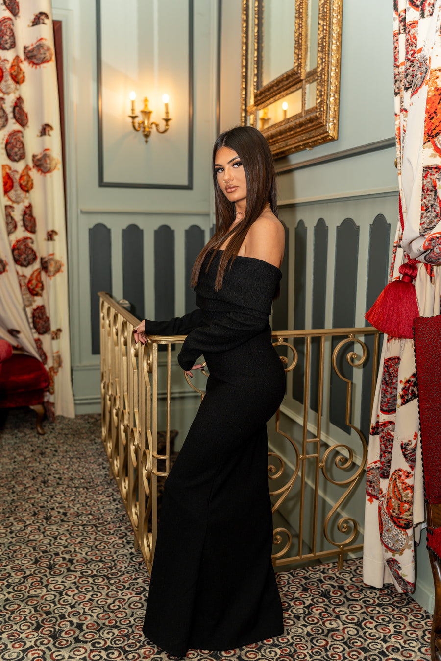Robe reine noire