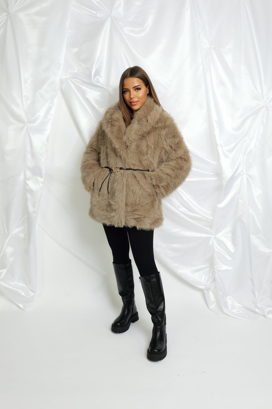 Manteau Fourrure Ceinturé