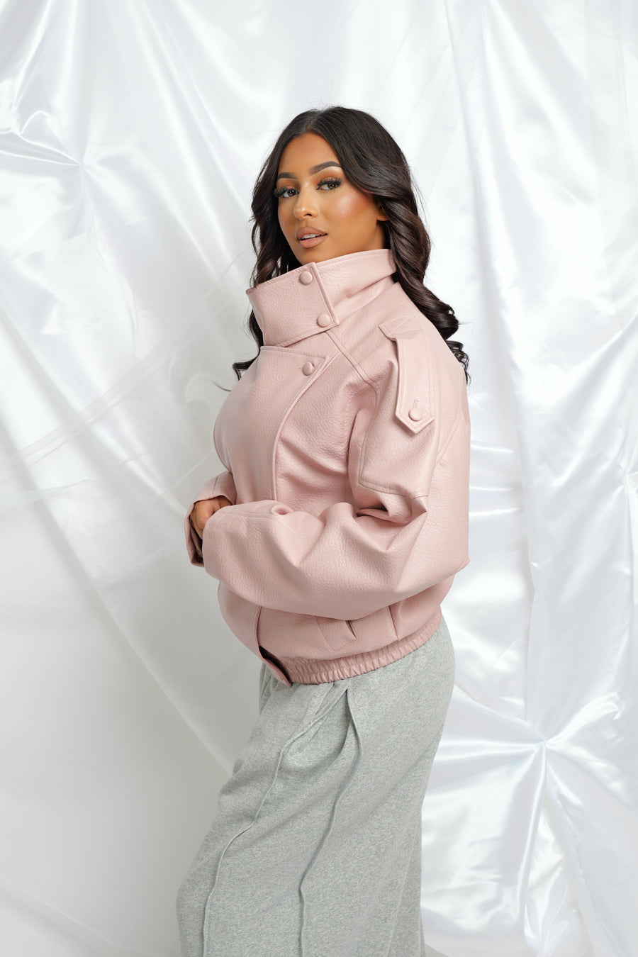 Veste Éden